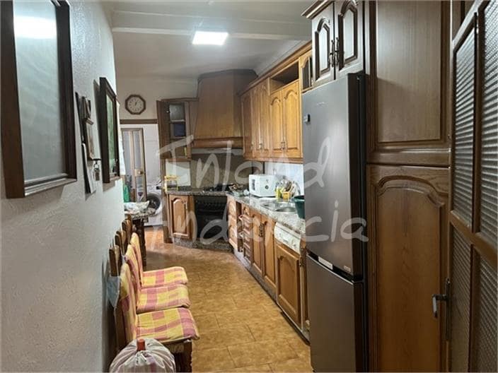 4 soveværelse Byhus til salg i Luque med garage - € 52.000 (Ref: 9097799)