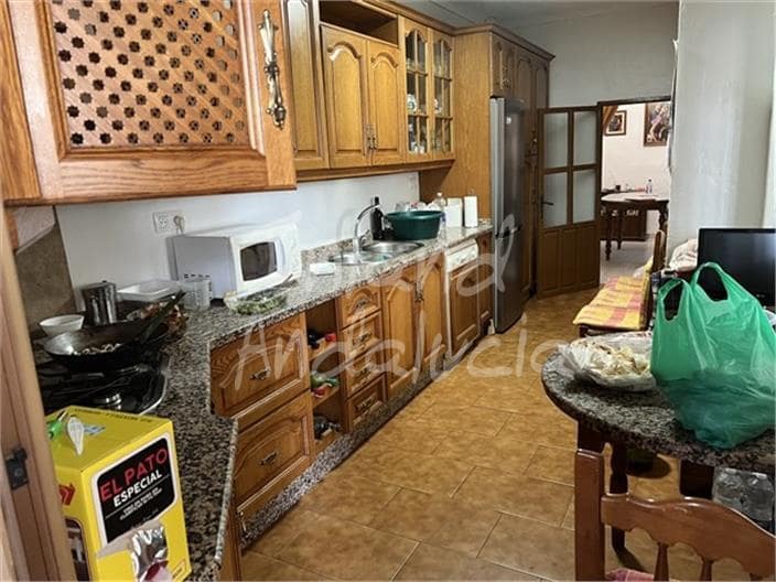 4 soveværelse Byhus til salg i Luque med garage - € 52.000 (Ref: 9097799)