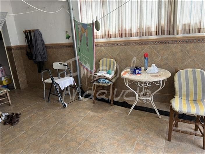 4 soveværelse Byhus til salg i Luque med garage - € 52.000 (Ref: 9097799)