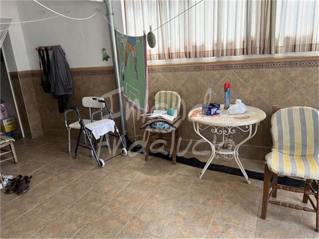 4 slaapkamer Huis te koop in Luque met garage - € 52.000 (Ref: 9097799)