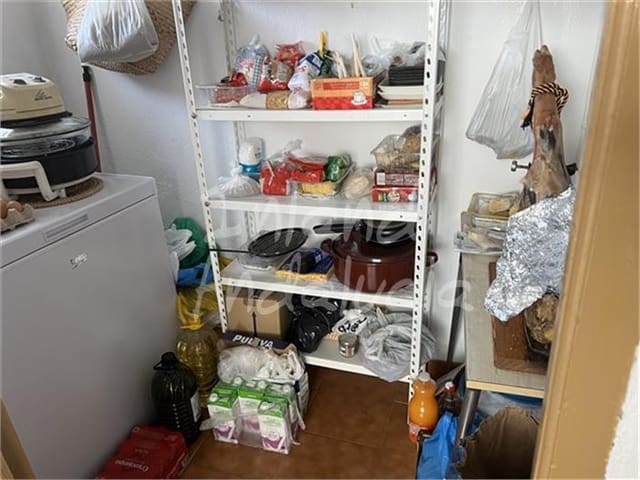 4 slaapkamer Huis te koop in Luque met garage - € 52.000 (Ref: 9097799)