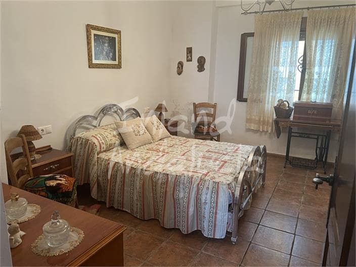 5 soverom Hus til salgs i Priego de Cordoba - € 220 000 (Ref: 9100352)