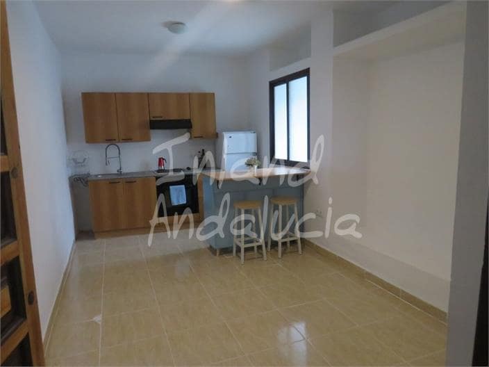 3 slaapkamer Huis te koop in Martos - € 75.000 (Ref: 9101863)