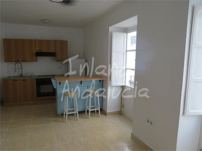 3 slaapkamer Huis te koop in Martos - € 75.000 (Ref: 9101863)