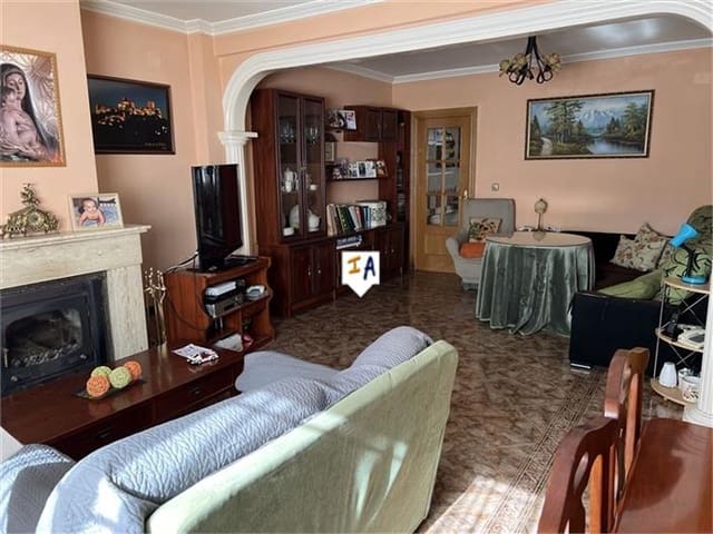 4 sypialnia Dom na sprzedaż w Alcalá la Real z garażem - 175 000 € (Ref: 9106197)