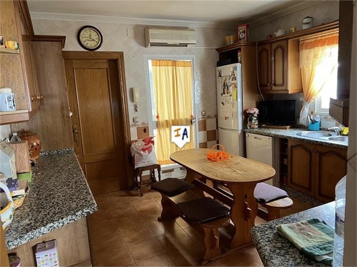 4 soverom Hus til salgs i Alcala la Real med garasje - € 175 000 (Ref: 9106197)