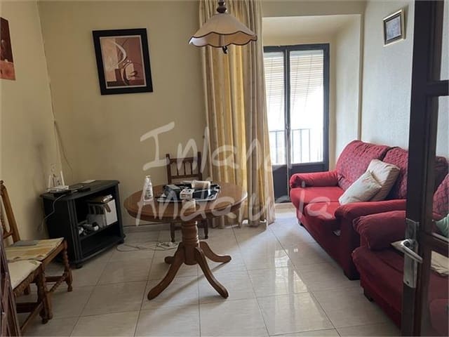 5 slaapkamer Huis te koop in Alcalá la Real met garage - € 45.000 (Ref: 9124402)