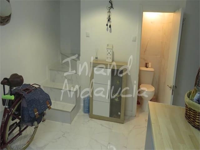 3 slaapkamer Huis te koop in Martos - € 58.000 (Ref: 9126439)