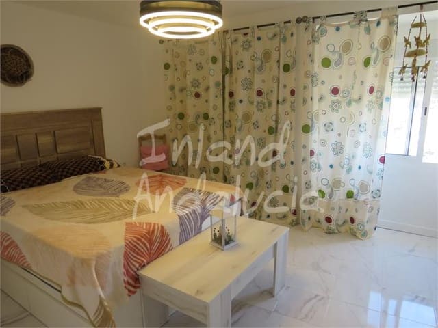 3 slaapkamer Huis te koop in Martos - € 58.000 (Ref: 9126439)