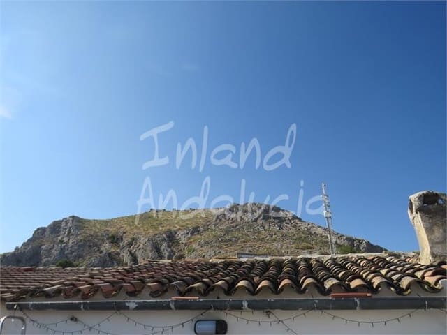 3 slaapkamer Huis te koop in Martos - € 58.000 (Ref: 9126439)