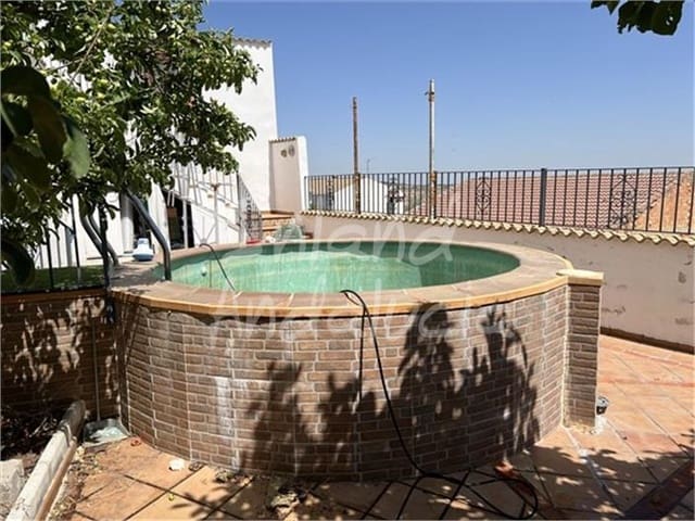 5 soverom Hus til salgs i Castil de Campos, Priego de Córdoba med svømmebasseng garasje - € 89 000 (Ref: 9126440)