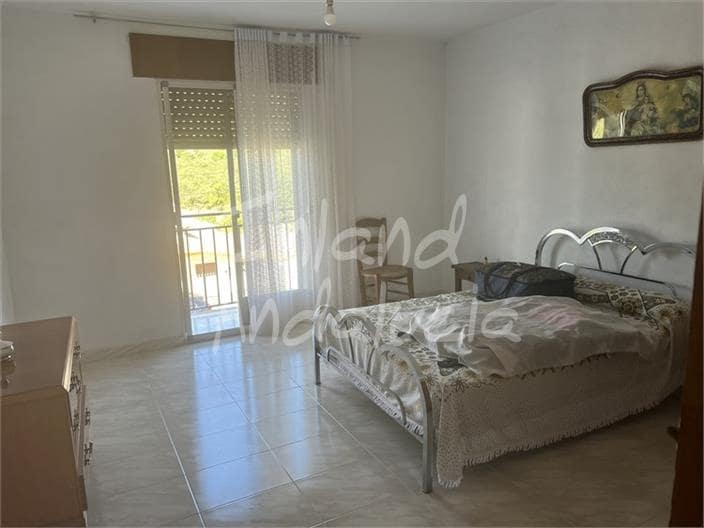 4 slaapkamer Huis te koop in Priego de Cordoba - € 82.000 (Ref: 9145138)
