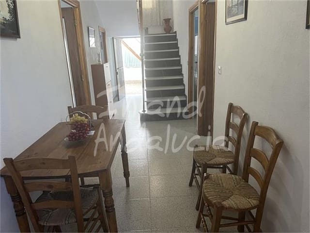 4 slaapkamer Huis te koop in Priego de Córdoba - € 82.000 (Ref: 9145138)