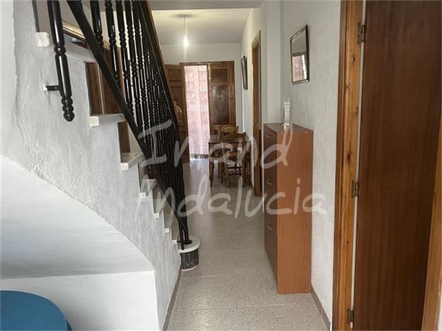 4 slaapkamer Huis te koop in Priego de Córdoba - € 82.000 (Ref: 9145138)