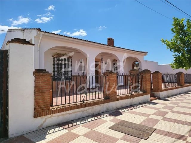 4 Zimmer Villa zu verkaufen in Fuente de Piedra mit Pool - 185.000 € (Ref: 9146666)