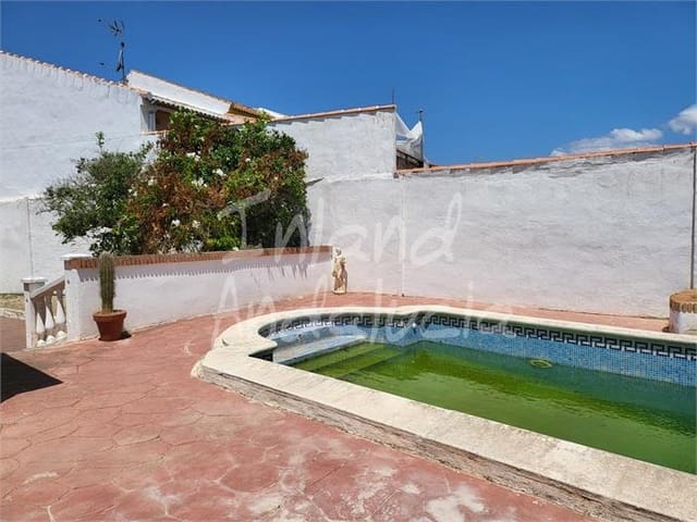4 Zimmer Villa zu verkaufen in Fuente de Piedra mit Pool - 185.000 € (Ref: 9146666)