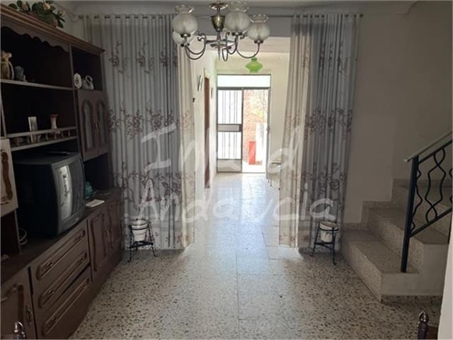 3 slaapkamer Huis te koop in Luque - € 48.000 (Ref: 9165448)