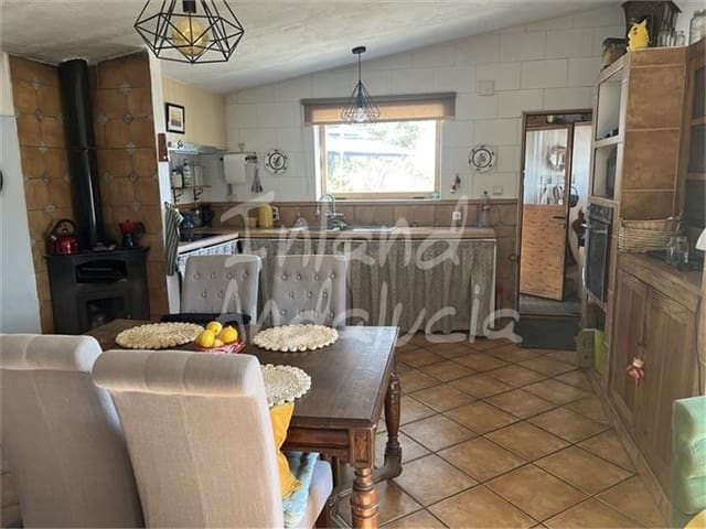 4 chambre Finca/Maison de Campagne à vendre à Ermita Nueva, Alcalá la Real avec piscine garage - 250 000 € (Ref: 9172686)