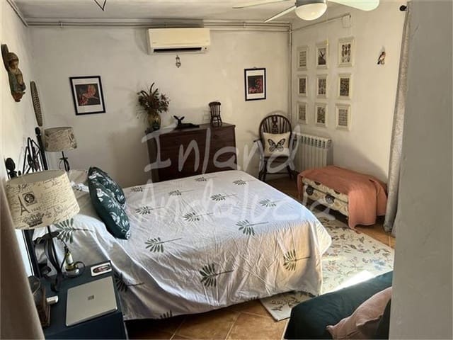 4 chambre Finca/Maison de Campagne à vendre à Ermita Nueva, Alcalá la Real avec piscine garage - 250 000 € (Ref: 9172686)