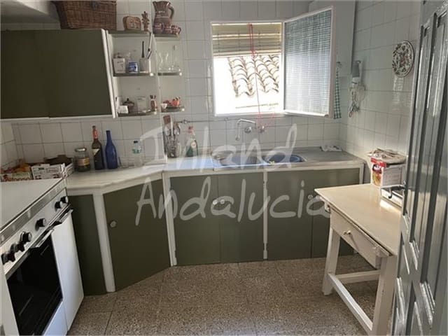 3 soverom Hus til salgs i Alcalá la Real med garasje - € 120 000 (Ref: 9186576)