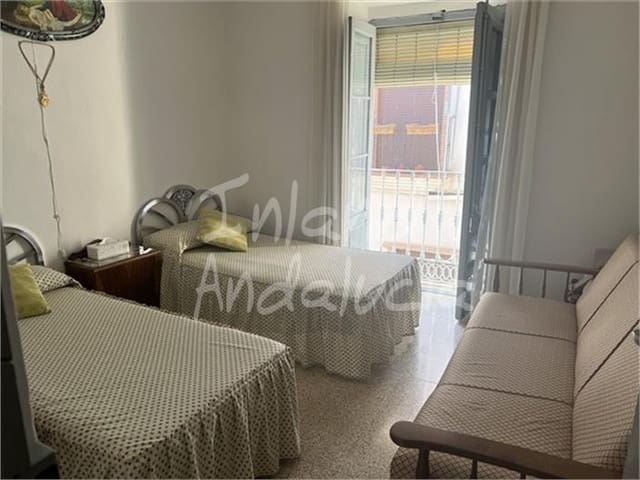 3 soverom Hus til salgs i Alcalá la Real med garasje - € 120 000 (Ref: 9186576)