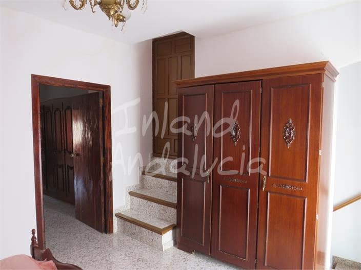 4 soveværelse Byhus til salg i Martos med garage - € 118.000 (Ref: 9193448)