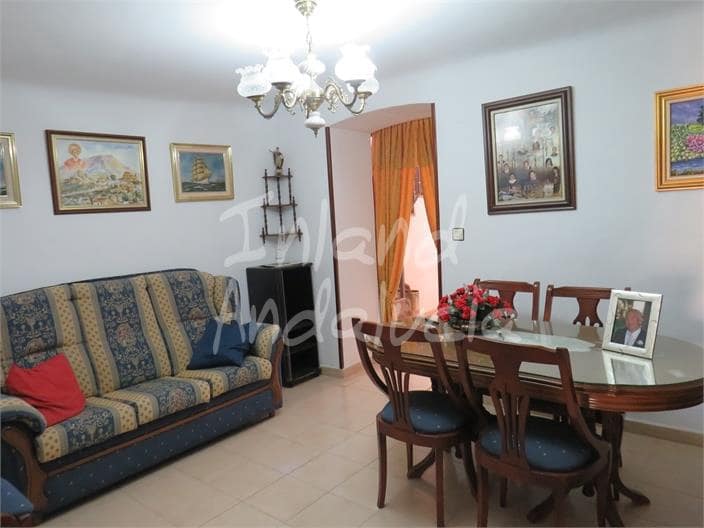 4 soveværelse Byhus til salg i Martos med garage - € 118.000 (Ref: 9193448)