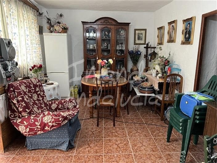 4 slaapkamer Finca/Landhuis te koop in Sabariego met zwembad - € 240.000 (Ref: 9216940)