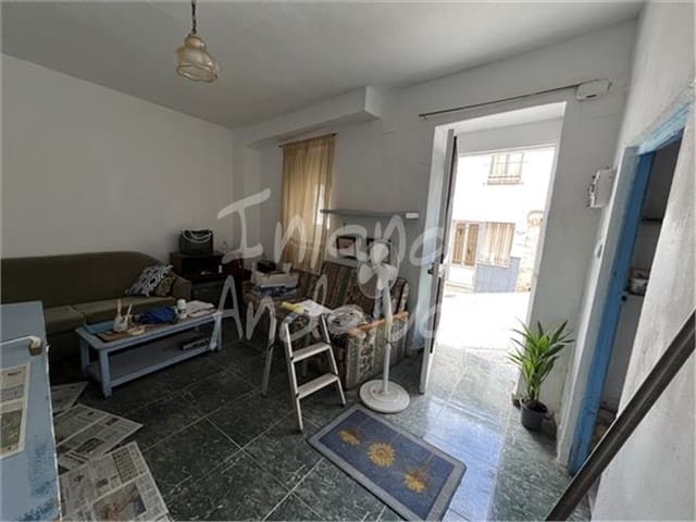 4 soveværelse Byhus til salg i Alcalá la Real med garage - € 128.000 (Ref: 9216941)