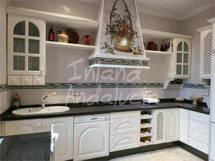 4 soveværelse Byhus til salg i La Roda de Andalucia - € 345.000 (Ref: 9239507)