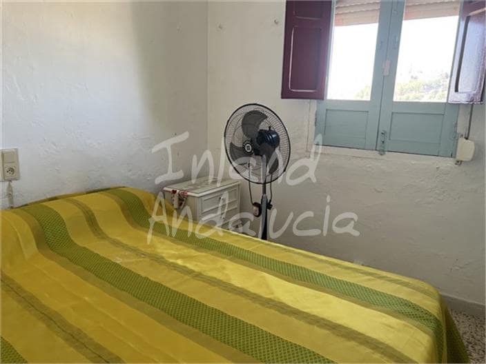 4 bedroom Townhouse for sale in Alcala la Real - € 82,000 (Ref: 9242561)