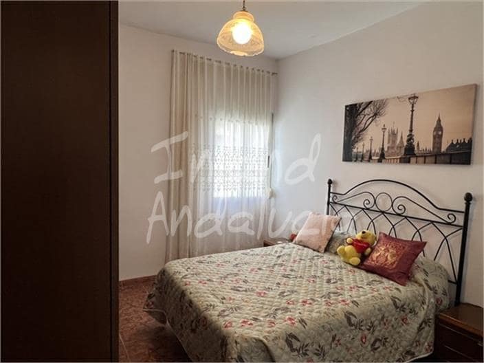 4 soveværelse Byhus til salg i Tozar med garage - € 105.000 (Ref: 9242563)