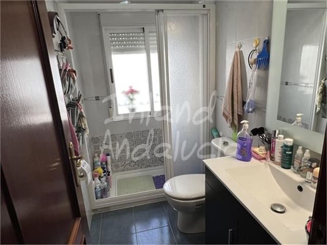 4 soveværelse Byhus til salg i Tozar, Moclín med swimmingpool garage - € 181.000 (Ref: 9242565)