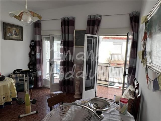 4 soveværelse Byhus til salg i Tozar, Moclín med swimmingpool garage - € 181.000 (Ref: 9242565)