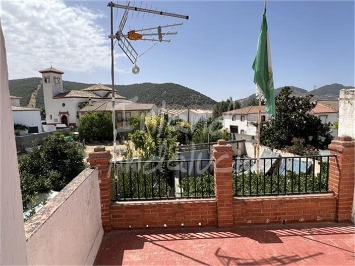 4 soveværelse Byhus til salg i Tozar med swimmingpool garage - € 181.000 (Ref: 9242565)