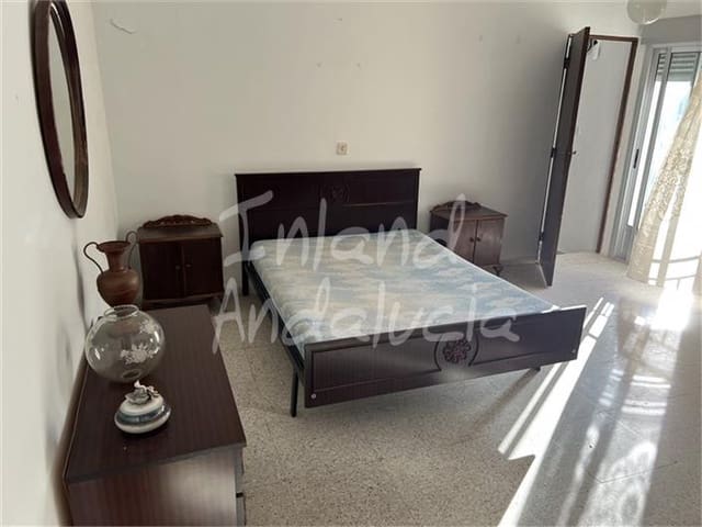 3 soverom Hus til salgs i Alcalá la Real med garasje - € 77 000 (Ref: 9262103)