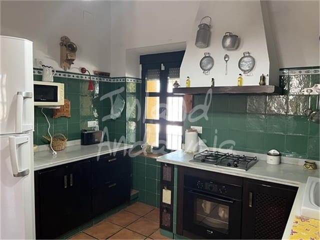 5 slaapkamer Finca/Landhuis te koop in Cabra met zwembad garage - € 430.000 (Ref: 9262105)