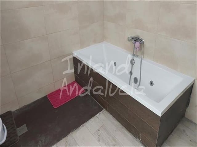 3 soveværelse Byhus til salg i Charilla, Alcalá la Real med garage - € 160.000 (Ref: 9271982)