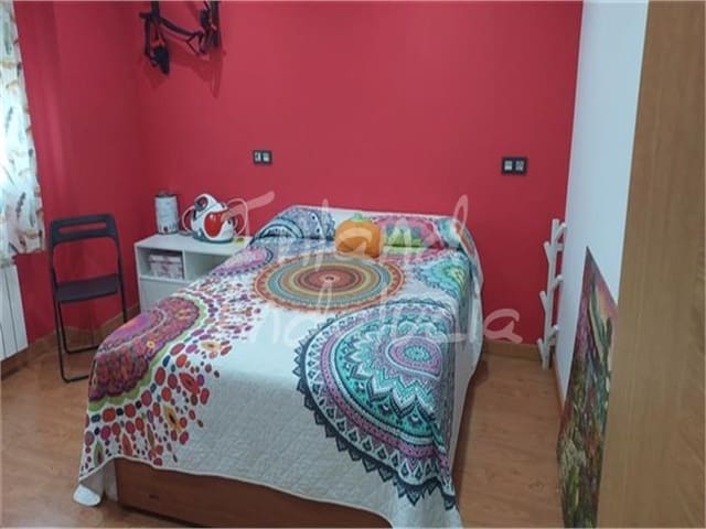 3 soveværelse Byhus til salg i Charilla, Alcalá la Real med garage - € 160.000 (Ref: 9271982)