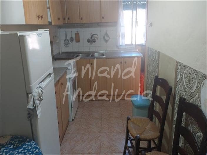 6 soveværelse Finca/Landehus til salg i Iznajar med garage - € 182.000 (Ref: 9275408)