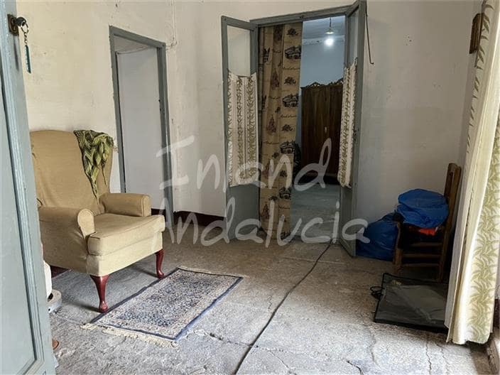 5 slaapkamer Huis te koop in Alcala la Real - € 43.000 (Ref: 9294110)