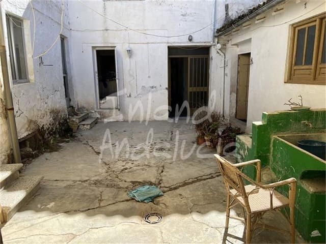 4 soveværelse Byhus til salg i Alcalá la Real med garage - € 85.000 (Ref: 9296533)