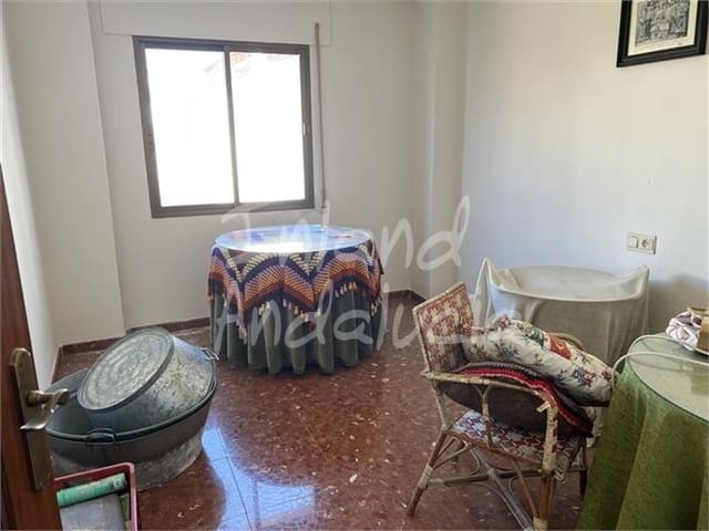 4 soveværelse Byhus til salg i Alcalá la Real med garage - € 85.000 (Ref: 9296533)