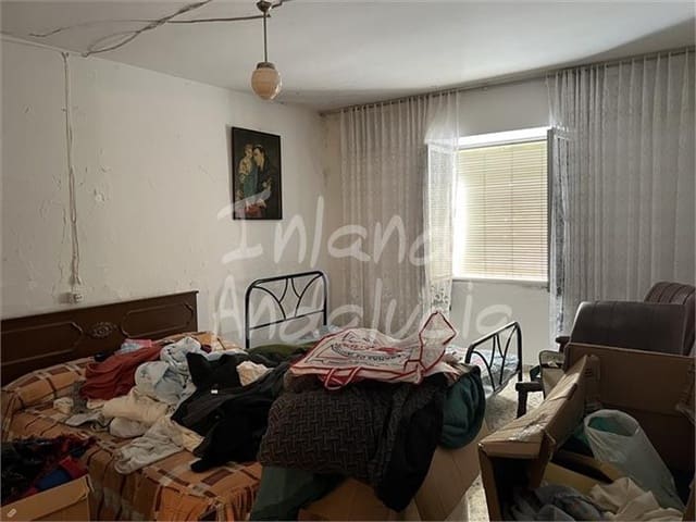 4 soveværelse Byhus til salg i Alcalá la Real med garage - € 85.000 (Ref: 9296533)