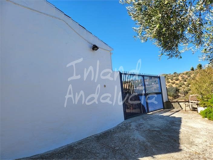 4 soveværelse Finca/Landehus til salg i Antequera - € 138.000 (Ref: 9296534)