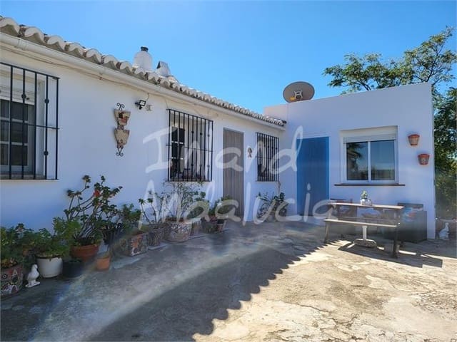 4 slaapkamer Finca/Landhuis te koop in Antequera - € 138.000 (Ref: 9296534)