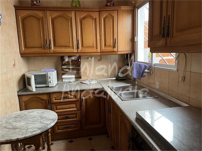 5 slaapkamer Huis te koop in Luque - € 68.000 (Ref: 9300334)