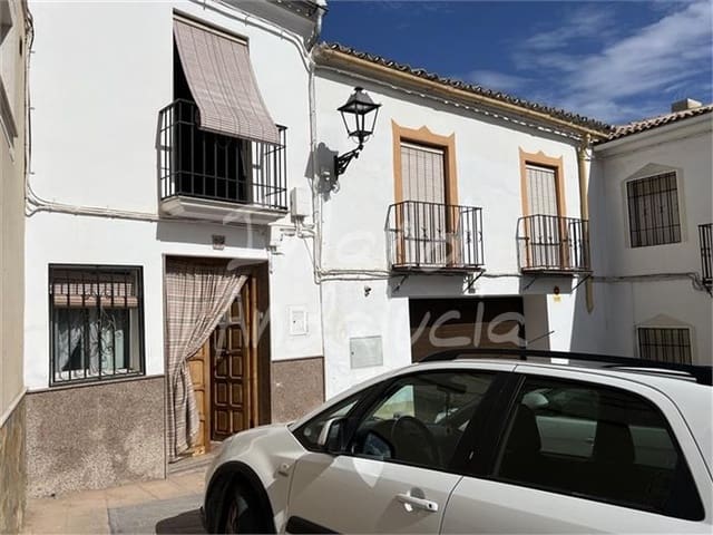 5 bedroom Townhouse for sale in Luque - € 68,000 (Ref: 9300334)