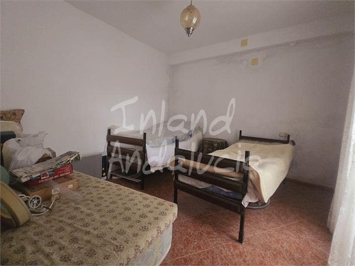 4 soveværelse Byhus til salg i Alfarnate - € 130.000 (Ref: 9317047)