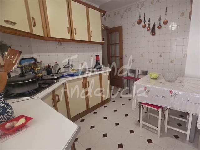 3 bedroom Apartment for sale in Zafarraya - € 130,000 (Ref: 9320034)